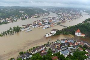 Нови данни за жертви и щети след наводненията в Германия и Франция