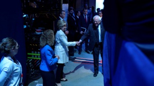 Клинтън може да загуби номинацията от Сандърс