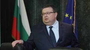 Цацаров: Борбата с кражбите на еврофондове само със съвещания не става