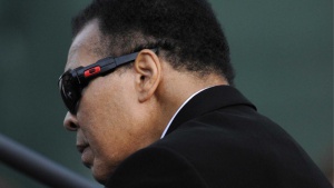 Великият боксьор Мохамед Али почина на 74 години