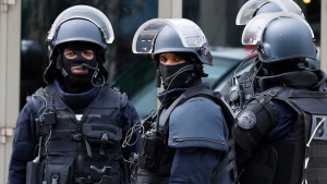Над 80 охранители на Евро 2016 лъснаха в списък на терористи