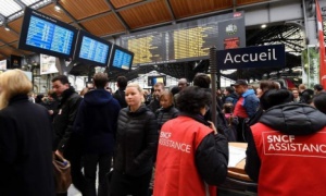 Френският транспортен министър заплаши стачкуващите в сектора със санкции