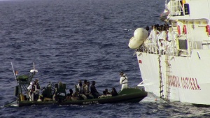 Италия спаси 2000 мигранти от Средиземно море