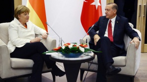 Берлин подготвя задкулисно компромисни формулировки в споразумение с Турция за визите