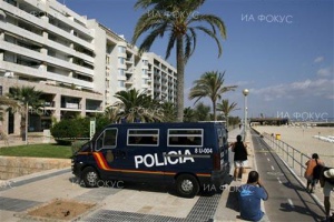 В Испания полицай се e барикадирал в ресторант и заплашва да се самоубие