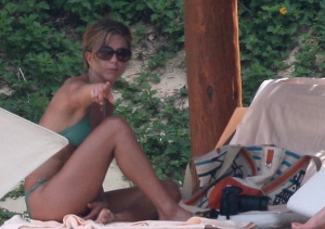 Дженифър Анистън: Не съм бременна. Засрамете се!