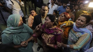 Убийство на пакистански певец предизвика национално възмущение