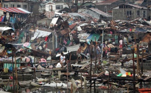 Почти 100 са жертвите на ураган в Източен Китай