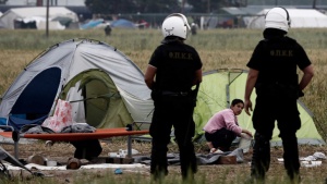 Скопие плаши с втора мигрантска вълна през това лято. Нови 5 милиона тръгнали насам от Египет