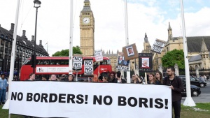 Хиляди британци протестираха срещу Брекзит
