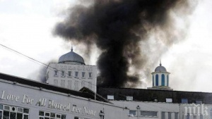 Бомбена атака пред джамия в Австралия