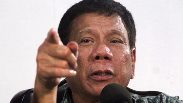 Филипинският президент: Убивайте корумпирани журналисти