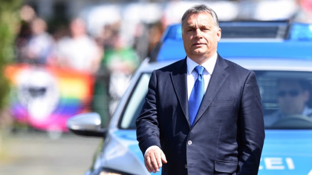 Орбан: Определени световни сили мощно работят с цел да напълнят ЕС с мигранти
