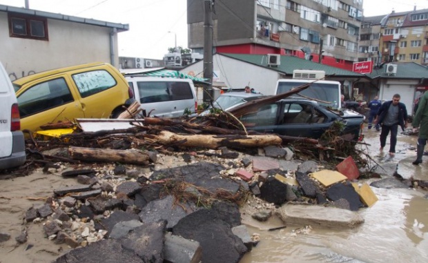 Прокуратурата иззе от МВР разследването за наводнението във варненския кв. "Аспарухово" от 2014 г.