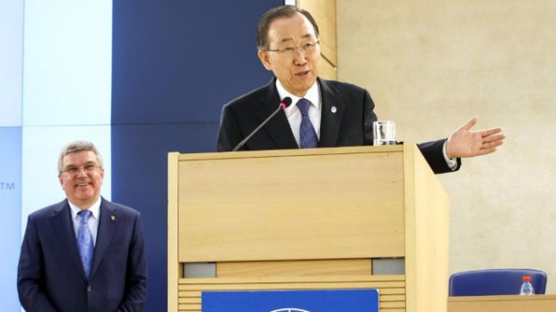 Генералният секретар на ООН Бан Ки Мун пристига в Атина