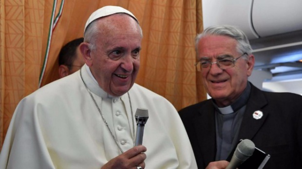 Папа Франциск призова църквата да поиска прошка от гей общността