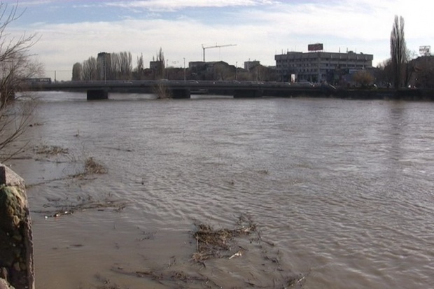 Шести ден продължава издирването на 19-годишното момче във водите на Марица