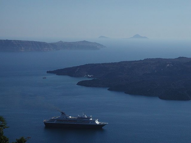 Приходите от ДДС се стопиха по гръцките острови, сивият сектор процъфтява