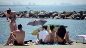 Дневните температури малко се понижават