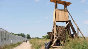 Унгария иска да върне 17 000 мигранти на Сърбия