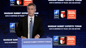 Столтенберг: НАТО ще сътрудничи с ЕС по миграцията, борбата с хибридните заплахи и кибератаките