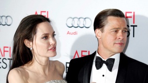 Анджелина Джоли и Брад Пит в брачна хармония на пазар