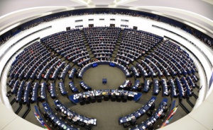 Влезе в сила спорният договор за обмен на данни между САЩ и ЕС