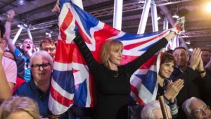 Тереза Мей назначи евроскептик за министър по въпросите на Брекзит