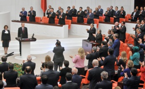 Турският парламент евакуиран заради заплаха от нападение