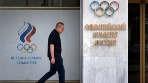 МОК отложи до края на седмицата решението за руското участие в Рио