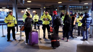 Шофьор на автобус в Швеция наби и унизи сирийски бежанец, уволниха го