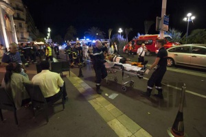 Бернар Казньов: Националната полиция на Франция не е пазила по време на празненствата в Ница