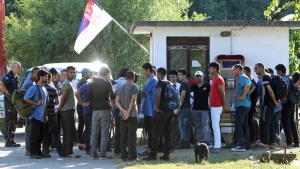 102 000 мигранти са преминали по балканския маршрут през 2016 г., обяви Белград