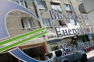 Oблигационният заем за БЕХ е без държавна гаранция и обезпечение, подчерта министър Петкова