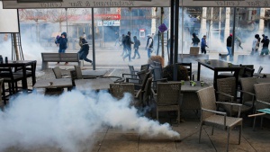 Меле на бирен фестивал в Прищина, ранени са 40 души