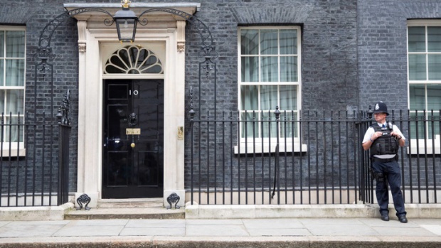 Кой ще се състезава за поста министър-председател на Великобритания