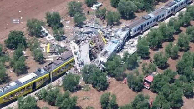 Челен сблъсък на два влака в Италия, има жертви и много ранени