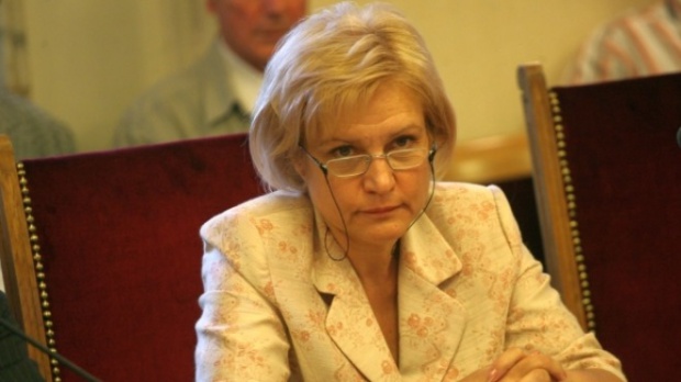 Забавеният избор за шеф на КФН бил технологичен, а не преднамерен