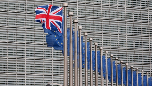 Великобритания в трескава подготовка за преговорите около Брекзит