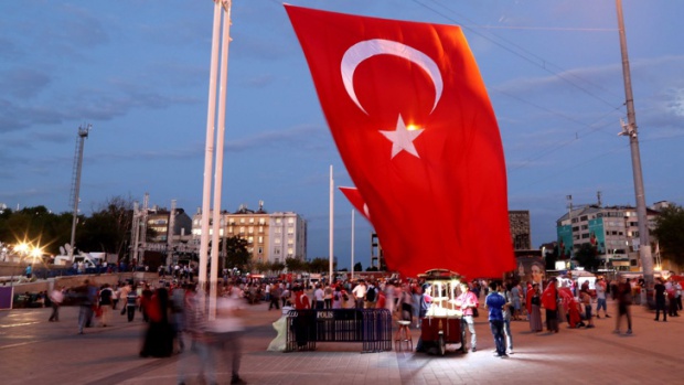 Ако Турция въведе смъртното наказание, може да го прилага и за хора с влязла в сила присъда