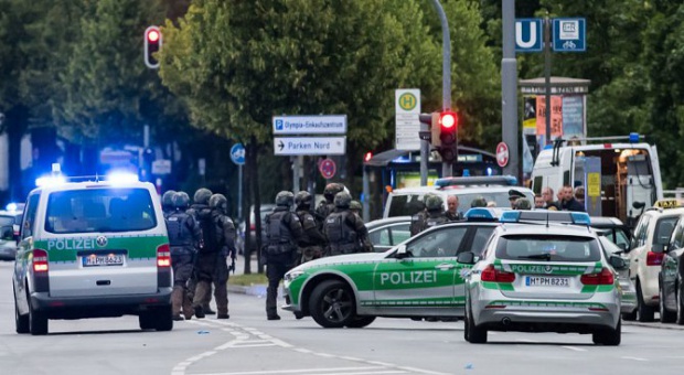 Бежанец уби жена с мачете в Германия