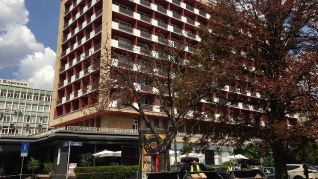 Полицията евакуира улиците около хотел „Рила” в центъра на София