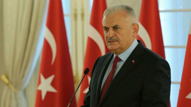 Отговорът на преврата още не е завършил, закани се турският премиер