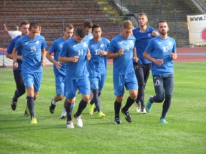 Футболистите на Дунав се погдотвят за мача с Пирин