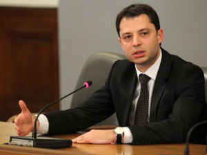 Делян Добрев: БСП заглушава вътрешнопартийните си проблеми