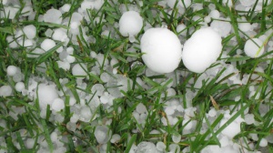 НИМХ: Застудява, очакват се и градушки