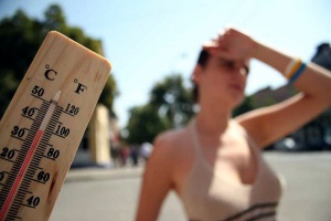 ЖЪЛТ КОД за 27 области на страната за опасно горещо време