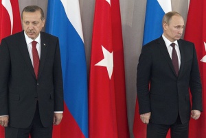 Москва и Анкара са обединени от влошаващите им се отношения със Запада