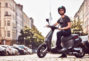 Пуснаха електрически скутери за споделено пътуване в Берлин