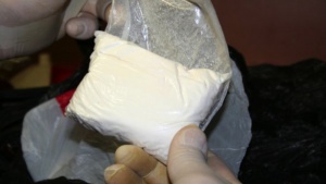 Албания проверява полицейски началници за контрабанда на дрога